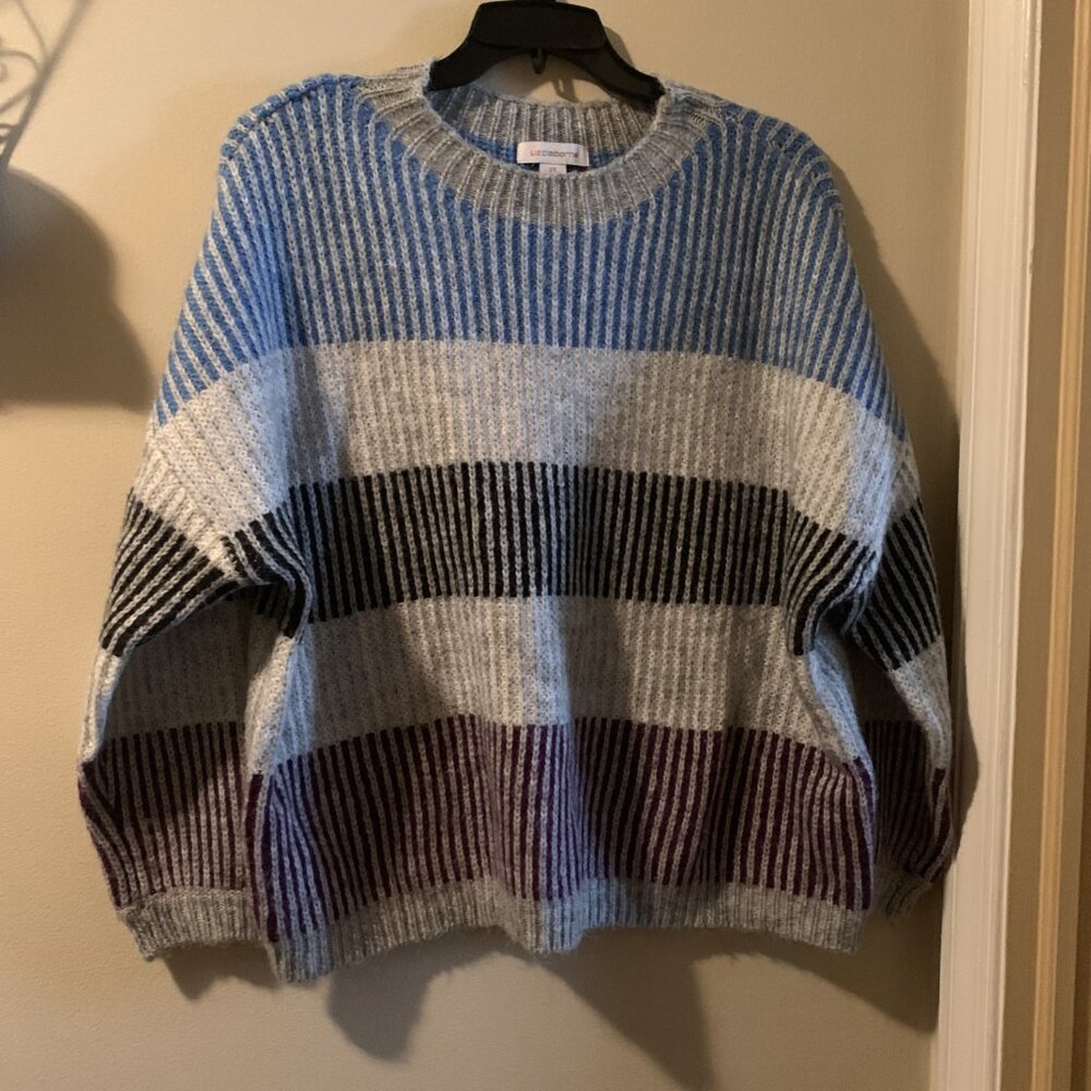 Beautiful color block knit cropped sweater